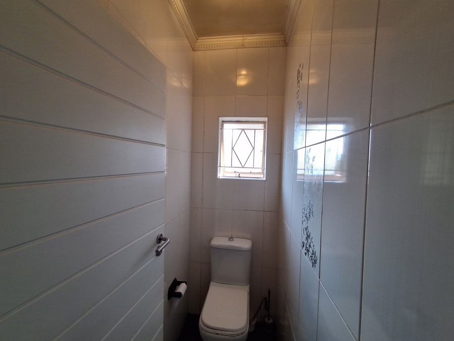 3 Bedroom Property for Sale in Songloed North West